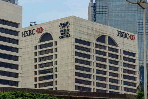 بانک HSBC در دبی برای کاربران بین‌المللی