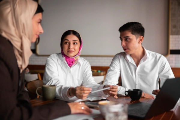 شرایط زندگی برای ایرانیان در عمان